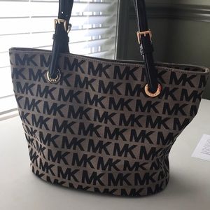 Michael Kors purse